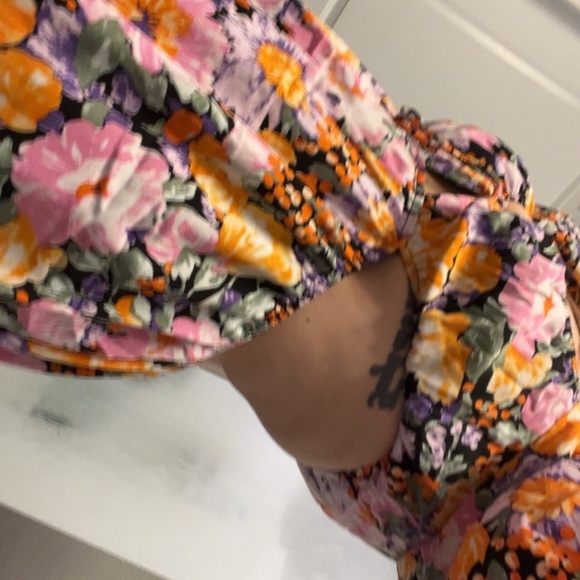 All about May dress - Picture 2 of 5